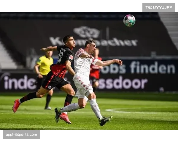 法兰克福vs美因茨：沙伊比关键抢断引爆主场欢呼