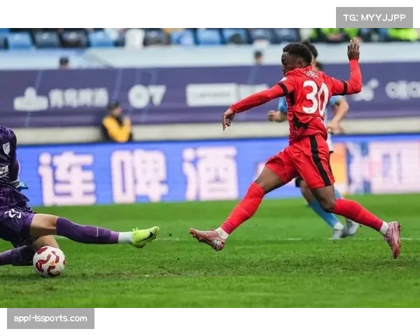 2025赛季落幕：上海海港卫冕冠军，上海申花获亚军