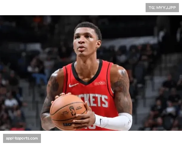 -小贾巴里·史密斯攻防一体，砍下31分9篮板3抢断3盖帽-